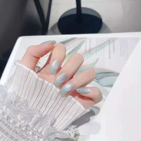 Handmade Cat Eye Press-on Nails Mint Green Sparkling Short Oval Fake Nails For Women Luxury Detachable Nail Art Manicure Set