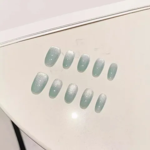 Handmade Cat Eye Press-on Nails Mint Green Sparkling Short Oval Fake Nails For Women Luxury Detachable Nail Art Manicure Set