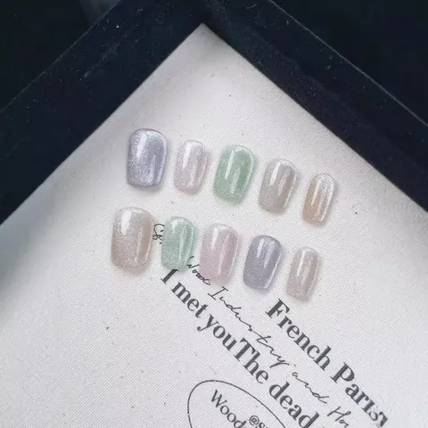 Handmade Luxury Cat Eye Press On Nails Colorful Glitter Short Trapezoid Shape Fake Nails For Women Beauty Manicure Tool