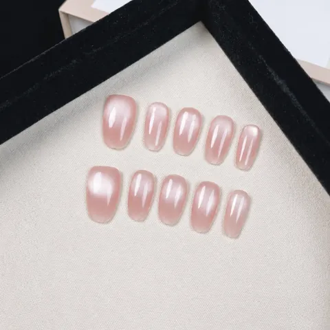 Handgefertigt Drucknägel Kurz Oval Nude-Rosa Katzenauge Aurora Verlauf Künstliche Nägel Für Damen Alltag Party Nägel Patch