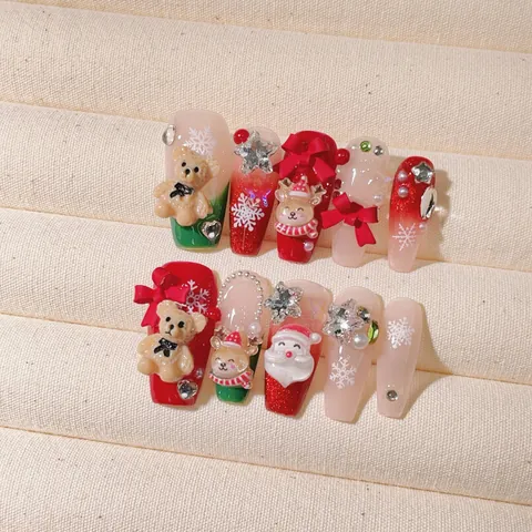 Handmade 3D Christmas Press On Nails Bear Elk Bow Red Green White Coffin Fake Nails Women Holiday Party Manicure