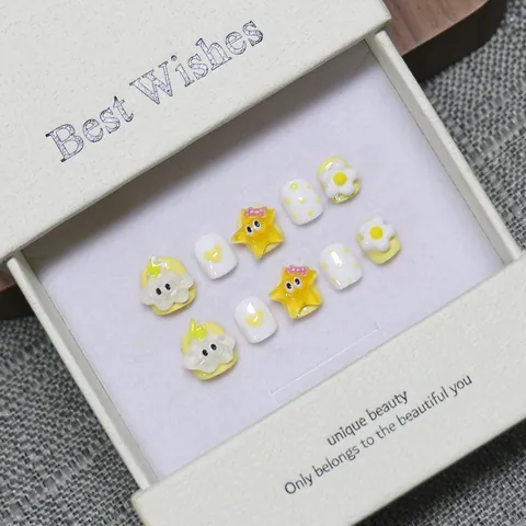 Faux Ongles à Presser pour Enfants Dessin Animé Résine Jaune Blanc Étoile Nuage Cœur Court Carré Arrondi Filles Cadeau