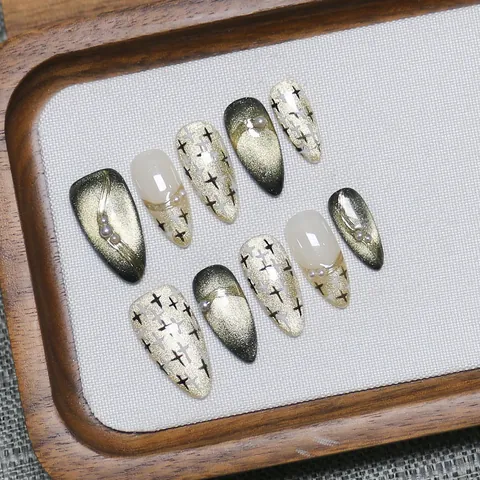 Handmade Gold Cat Eye Press On Nails Almond Shape Gothic Star Pattern With Pearls Glitter Reusable Artificial Nails