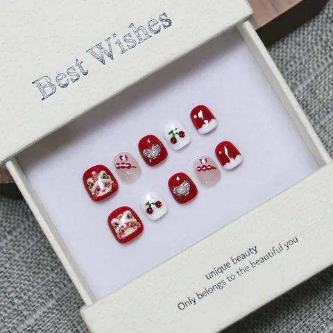 Ongles à Presser Faits à la Main pour Enfants Rouge Blanc Style Chinois Serpent Lion Dansant Motif Cerise Dessin Animé 3D Cœur Perles Ongles Courts