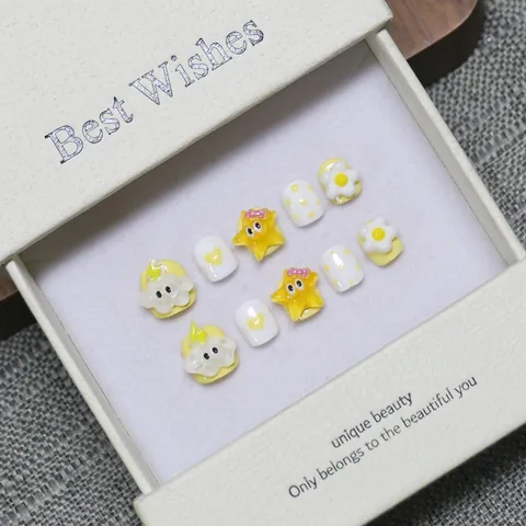 Faux Ongles à Presser pour Enfants Dessin Animé Résine Jaune Blanc Étoile Nuage Cœur Court Carré Arrondi Filles Cadeau
