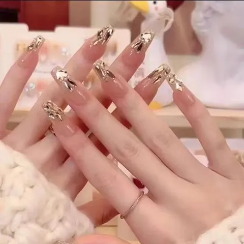 Handmade Luxury Champagne Bunny Press On Nails Nude Pink Gradient Coffin Fake Nails With Heart Rhinestone For Women (062)
