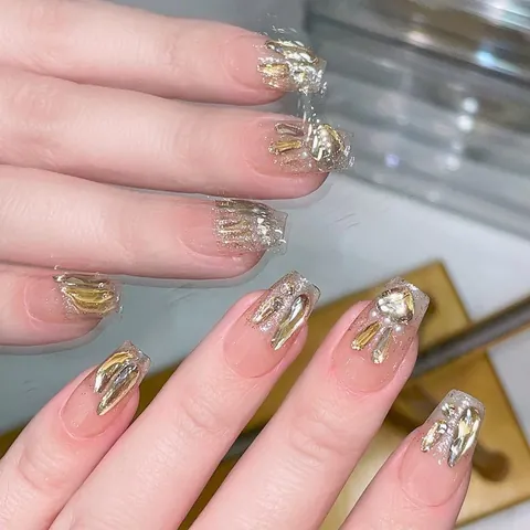 Handmade Luxury Champagne Bunny Press On Nails Nude Pink Gradient Coffin Fake Nails With Heart Rhinestone For Women (062)