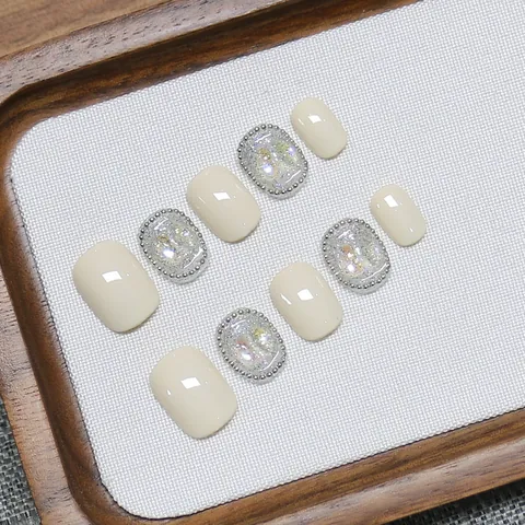 Handmade Milky White Press On Nails Short Square Shape Aurora Rhinestone Glitter Decorative Artificial False Nails Accessory