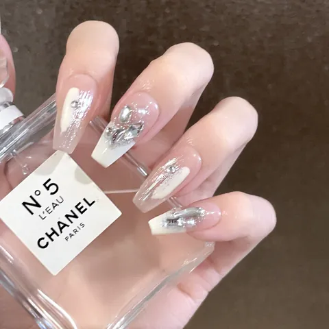 Uñas Postizas de Ataúd Hechas a Mano Lujo Francés Dorado Crema Degradado Strass Perlas Artificiales Decoración Uñas Artificiales Para Mujer Fiesta