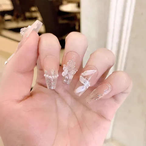 Handmade Press On Nails 3D White Rose Flower Butterfly Artificial Pearl Decor Medium Coffin Pink Gradient French Luxury Fake Nails For Women