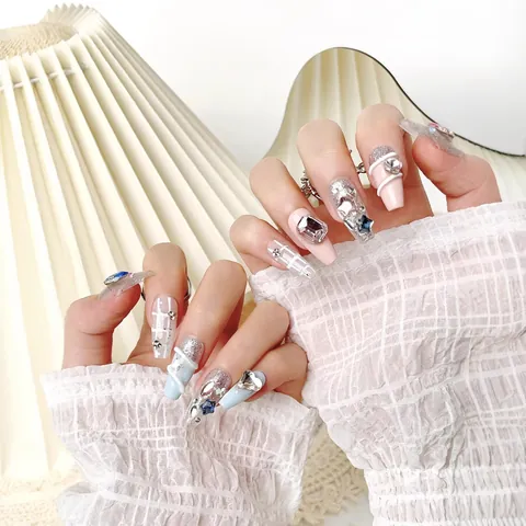 Handgefertigte Aufdrücknägel Lange Sargform Künstliche Nägel Mit Strass Herz Stern Muster Rosa Blau Silber Glitzer Damen