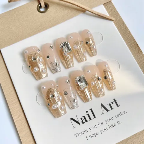 Unghie Finte a Bara Fatte a Mano Rosa Nudo Lusso Strass Künstliche Perle Sintetiche Foglia d'Oro Decorazione per Donna Quotidiano Festa