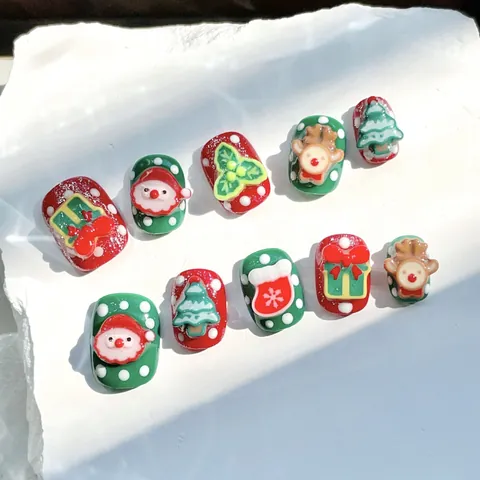 Unghie Finte 3D Fatte a Mano Tema Natale Babbo Natale Renna Albero di Natale Motivo Rosso Verde Bianco Lucido per Festa di Natale Donna Decorazione