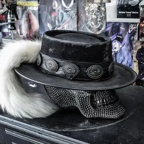 Cappello Pork Pie in Feltro di Lana Vintage a Tesa Larga Piatta con Fascia in Pelle Concho in Metallo Gothic Fedora