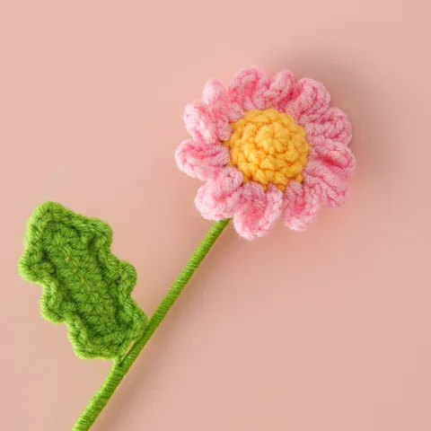 Handmade Crochet Daisy Flower Bouquet Yarn Knitted Artificial Flower Single Stem Home Decor Valentine Day Gift