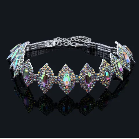 Collier Ras du Cou en Alliage de Luxe avec Strass pour Femmes Chaîne de Collier avec Pendentif en Cristal Réglable pour Mariage Fête Bijoux
