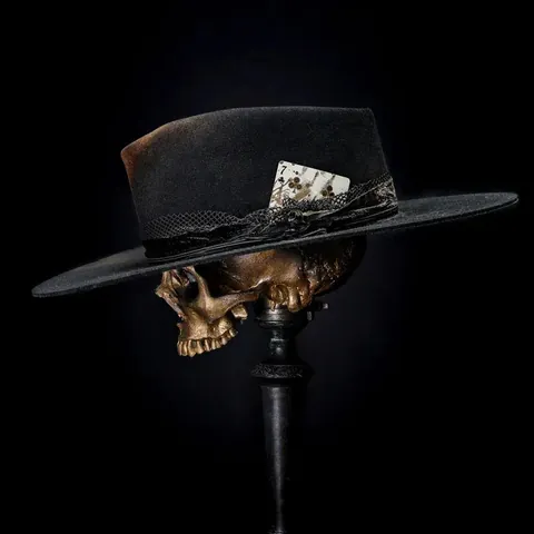 Sombrero Fedora de Lana Vintage Ala Ancha Efecto Desgastado Decoración de Cartas de Juego Cinta Negro Sombrero de Moda para Mujeres Hombres Accesorio de Fiesta