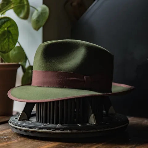 Vintage 100% Wool Felt Fedora Hat For Men Women Wide Brim Panama Jazz Hat With Ribbon Band And Adjustable Chin Strap