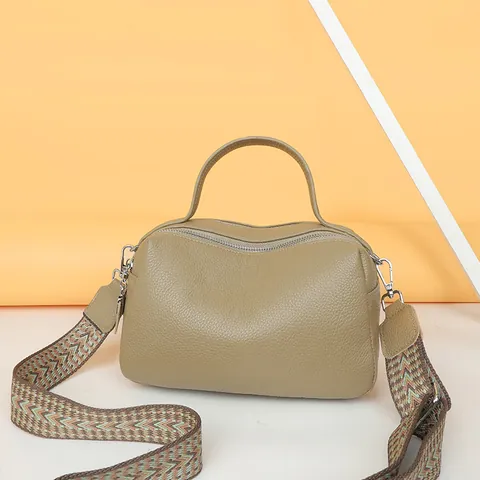 Dames Echt Leren Crossbodytas Mode Kiezelnerf Schoudertas Met Brede Geweven Band Grote Capaciteit Boston Kussentas
