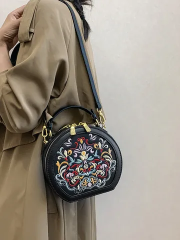 Chinese Stijl Bloem Borduurwerk Ronde Crossbody Tas Voor Vrouwen Vintage PU Leren Handtas Gouden Hardware Elegante Schoudertas
