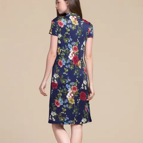 Abito Cheongsam in Seta Vintage da Donna Vestibilità Aderente Stampa Floreale Pied de Poule Midi Qipao per Festa