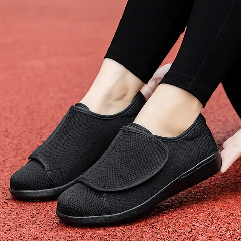 Breathable Mesh Walking Shoes With Adjustable Wide Velcro Strap Lightweight Non-Slip Recovery Shoes For Elderly Adults Daily Casual