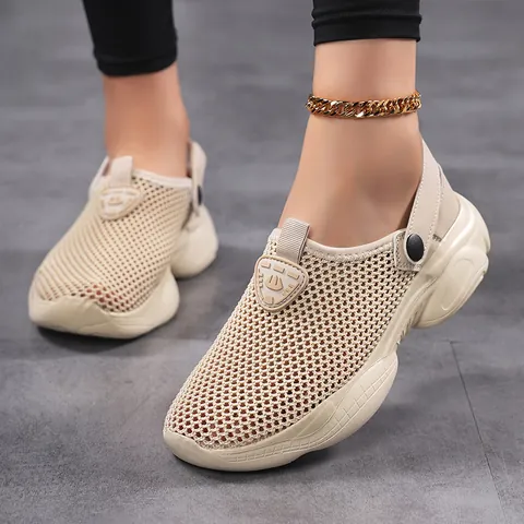 Women Flyknit Mesh Clogs Slippers Platform Breathable Non-Slip Mules Summer Outdoor Slides Beach Shoes Casual Height Increasing