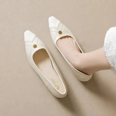 Elegant Pointed Toe Single Shoes For Women Microfiber Leather Flats With Golden Rose Metal Buckle Internal Heightened Single Shoes