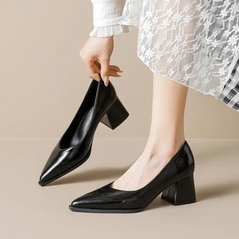 Zapatos de Tacón con Punta Estrecha y Tacón Grueso para Mujer Microfibra Gamuza Aspecto Cuero Elegantes Zapatos para Oficina y Trabajo Negro