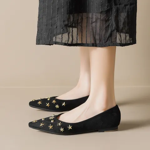 Women Vintage Suede Pointed Toe Flat Shoes With Metal Star Rivet Decor Elegant Shallow Mouth Soft Sole Slip On Flats