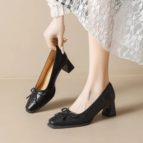 Décolleté da Donna Francesi Rétro Con Fiocco Punta Quadrata Tacco a Blocchetto Brogue Scarpe in Microfibra per Ufficio