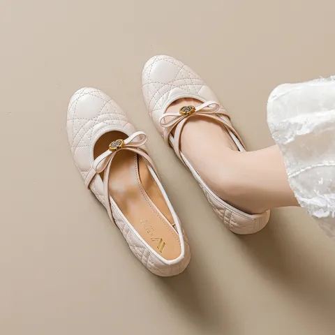 French Style Mary Jane Shoes For Women Quilted Diamond Pattern Camellia Flower Bow Low Block Heel Microfiber Leather Pumps