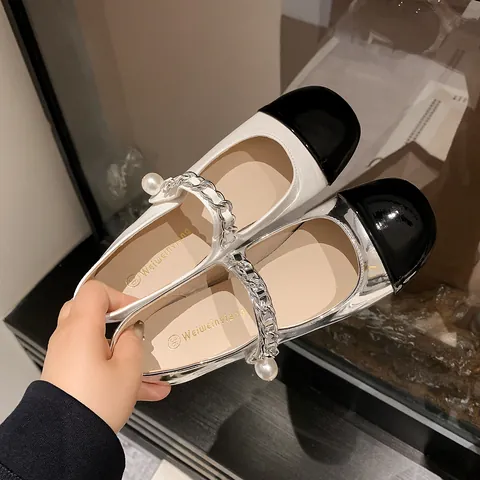 French Style Color Block Mary Jane Flats For Women Round Toe Microfiber Shoes With Pearl Metal Chain Strap Elegant Princess Ballet Flats