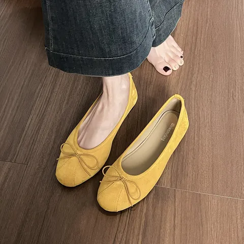 Chaussures Plates Ballerines à Bout Rond pour Femmes Tige en Suède Semelle en Caoutchouc Encolure Peu Profonde Nœud Confortables Décontractées
