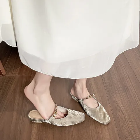 Women's Square Toe Mule Shoes Satin Fabric Closed Toe Slides with Metal Buckle Low Block Heel Casual Summer Footwear