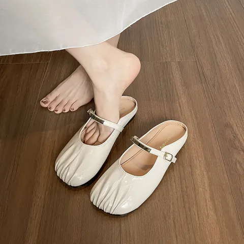 Women's Retro Mary Jane Mules Pleated Round Toe Flat Slip-On Microfiber Leather Slippers With Metal Buckle Strap Casual Shoes