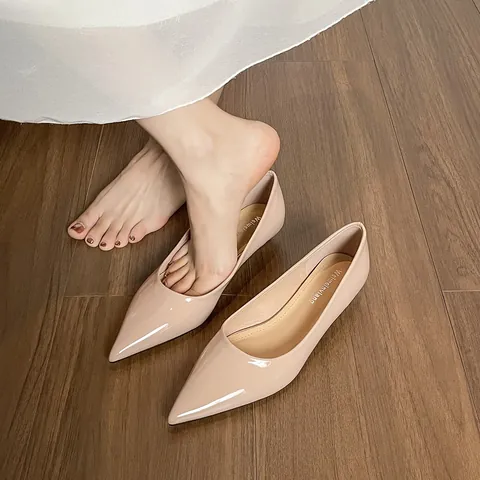 Elegant Women Pointed Toe Patent Leather Flats Shallow Mouth Low Heel Slip On Dress Shoes For Office Party Casual Wear