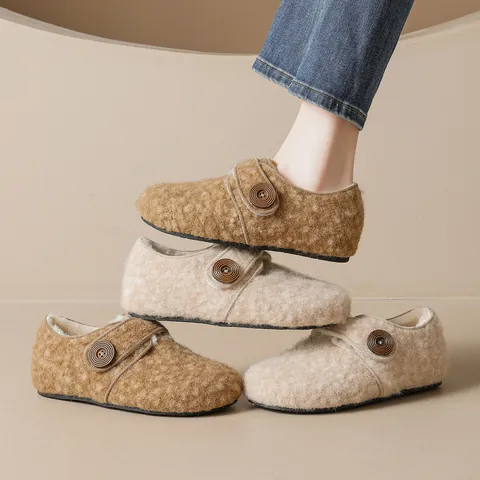 Women Winter Warm Plush Clog Mules Faux Fur Lining Thick Sole Internal Heightening Buckle Decor Casual Slip-on Shoes