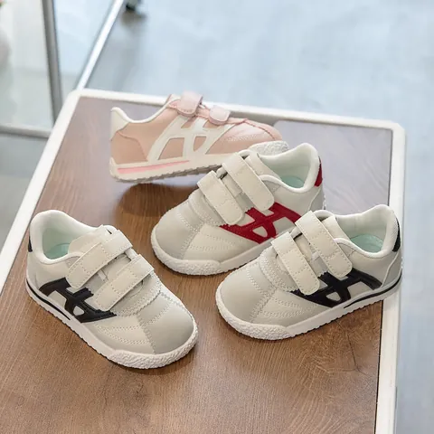 Sneaker Casual per Bambini in Pelle Sintetica Suola Morbida Antiscivolo Scarpe con Velcro per Bambini e Bambine