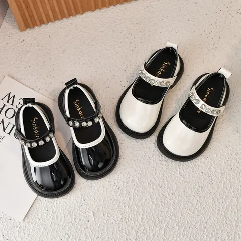 Girls Mary Jane Shoes Shiny Patent Leather Princess Shoes With Rhinestone Strap Soft Sole Anti-Slip Wedding Party School Uniform Shoes