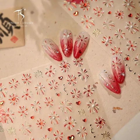 Feestelijke Nagelkunst Stickers Vuurwerk Hart Patroon Rood Goud Bronskleurig 3D Zelfklevend Manicure Decoratie Nieuwjaar