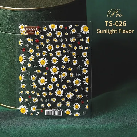 Adesivi per Unghie 5D Goffrati con Fiori di Margherita Bianca e Coccinella Rossa Decalcomanie Sottili in Rilievo per Decorazione Fai-da-te Donna