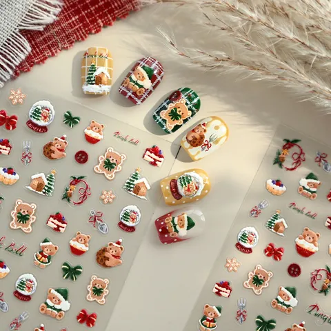 Weihnachts Bär 5D Geprägte Nagelaufkleber 3D Relief Selbstklebende Abziehbilder Weihnachtsbaum Schneekugel Schleife Kranz Deko