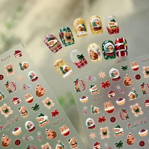 Weihnachts Bär 5D Geprägte Nagelaufkleber 3D Relief Selbstklebende Abziehbilder Weihnachtsbaum Schneekugel Schleife Kranz Deko