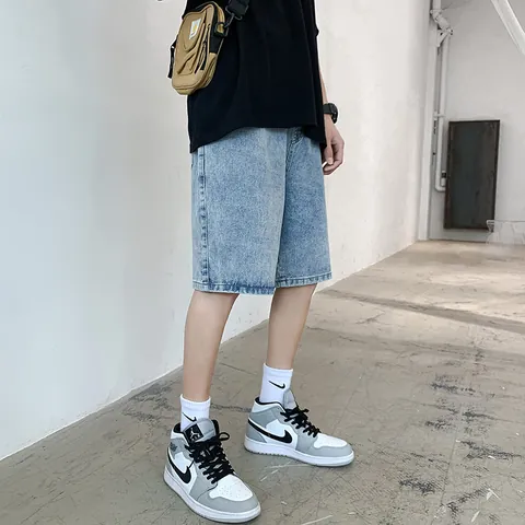 Herren Hellblau Gewaschene Denim Shorts Lose Passform Gerades Bein Elastischer Bund Kordelzug Sommer Casual Streetwear Shorts