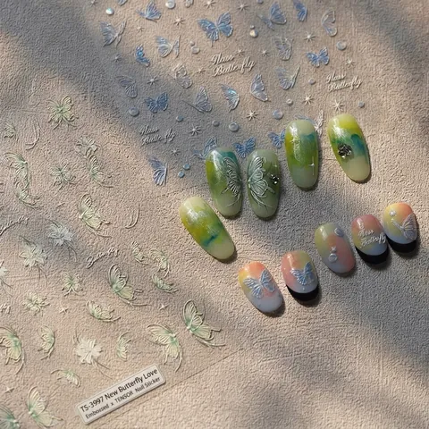 Autocollants d'Art d'Ongle 3D Papillon Fleur Holographique Texture Verre Auto-Adhésifs Pour Femmes Manucure Décoration