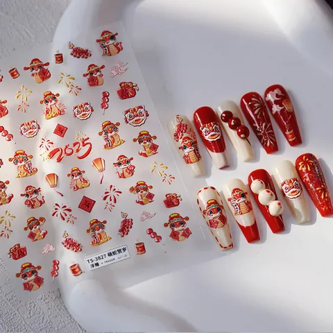 2025 Año Nuevo Chino Año De La Serpiente Pegatinas De Nail Art 5D Relieve Serpiente Dibujos Animados Rojo Oro Calcomanías