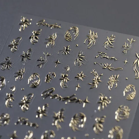 Adesivi per Unghie in Foglia di Metallo Dorato in Rilievo 3D Motivo Floreale Lettere da Giardino Decalcomanie Autoadesive per Manicure