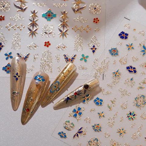 Luxus 3D Geprägt Goldfolie Nagelkunst Aufkleber Chinesischer Stil Blumen Schmetterling Design Retro Elegant Selbstklebend