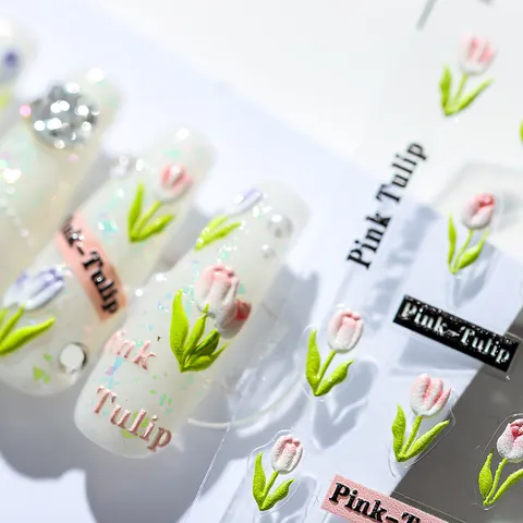 3D Geprägte Nagelkunst Aufkleber Selbstklebend Cartoon Bär Tulpe Schmetterling Blumenmuster DIY Maniküre Abziehbilder Damen